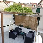 Holiday home Kuca Za Odmor Polus