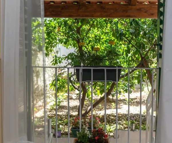 Kuca Za Odmor Polus Hébergement de vacances *