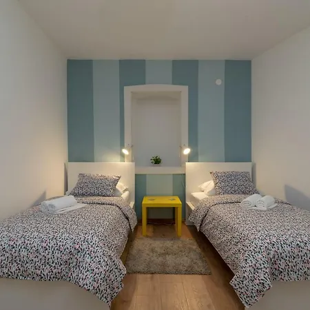 Kuca Za Odmor Polus * トロギール